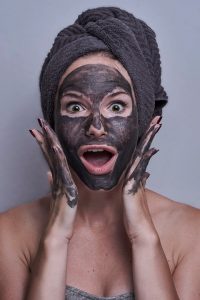 migliorare la pelle con Black Mask